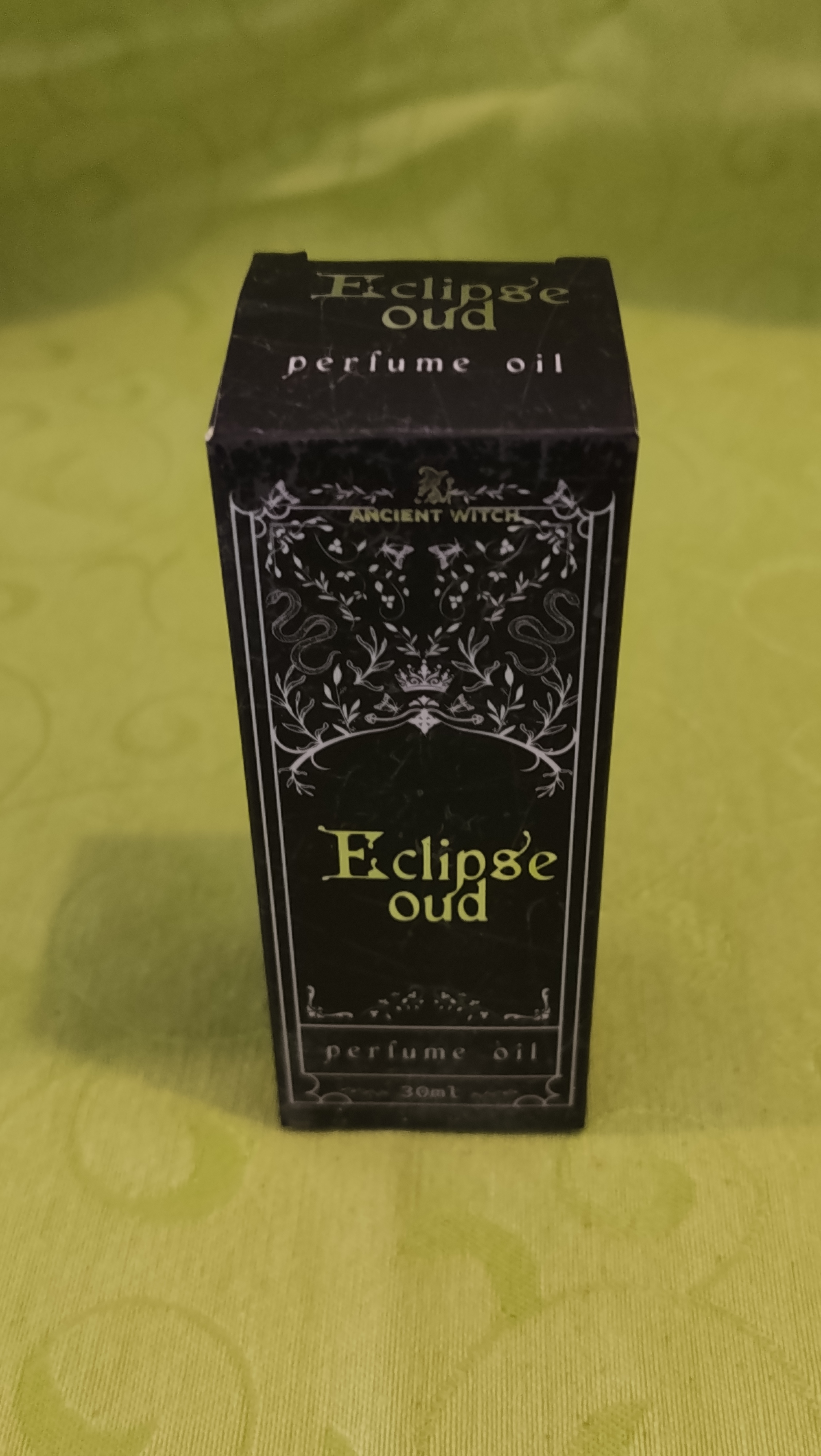 Óleo de Perfume Eclipse Oud - Ancient Witch (imagem de) Óleo de Perfume Eclipse Oud - Ancient Witch