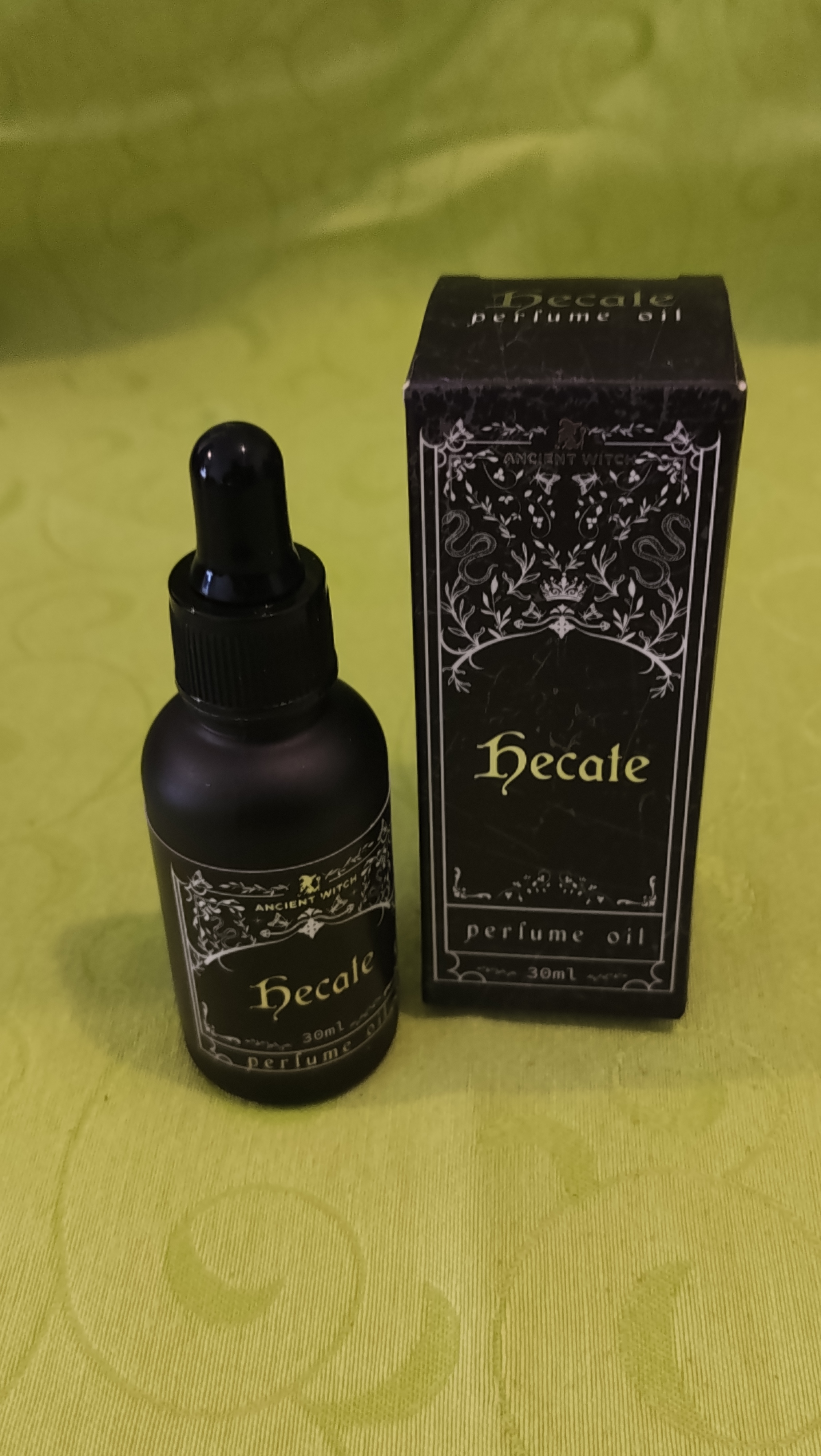 (imagem de) Óleo de Perfume Hécate - Ancient Witch