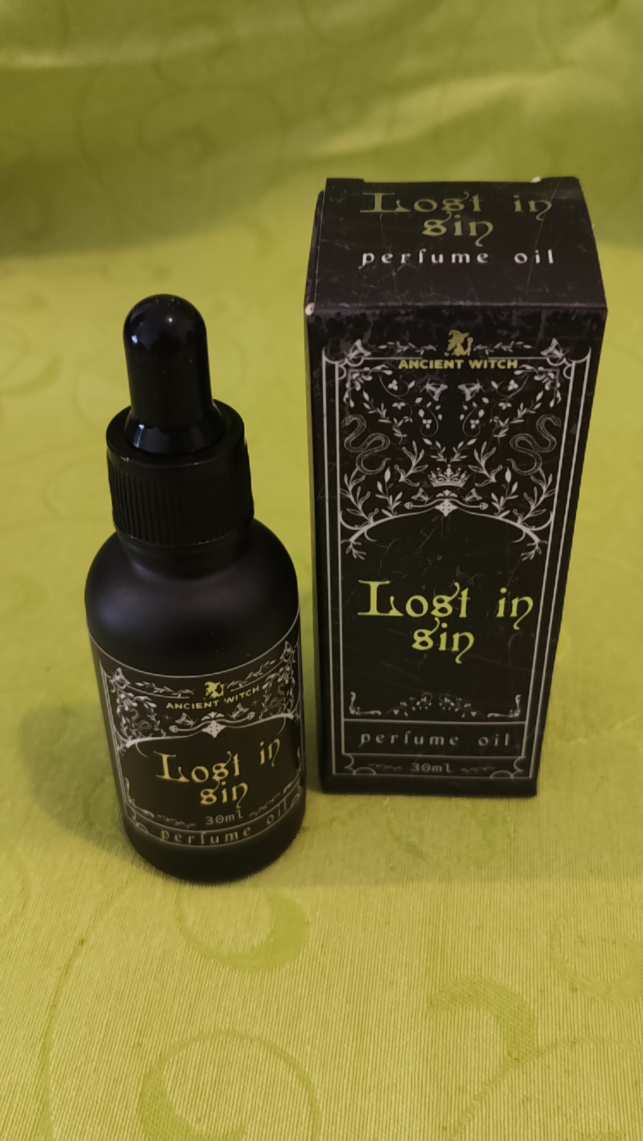(imagem de) Óleo de Perfume Perdido no Pecado - Ancient Witch