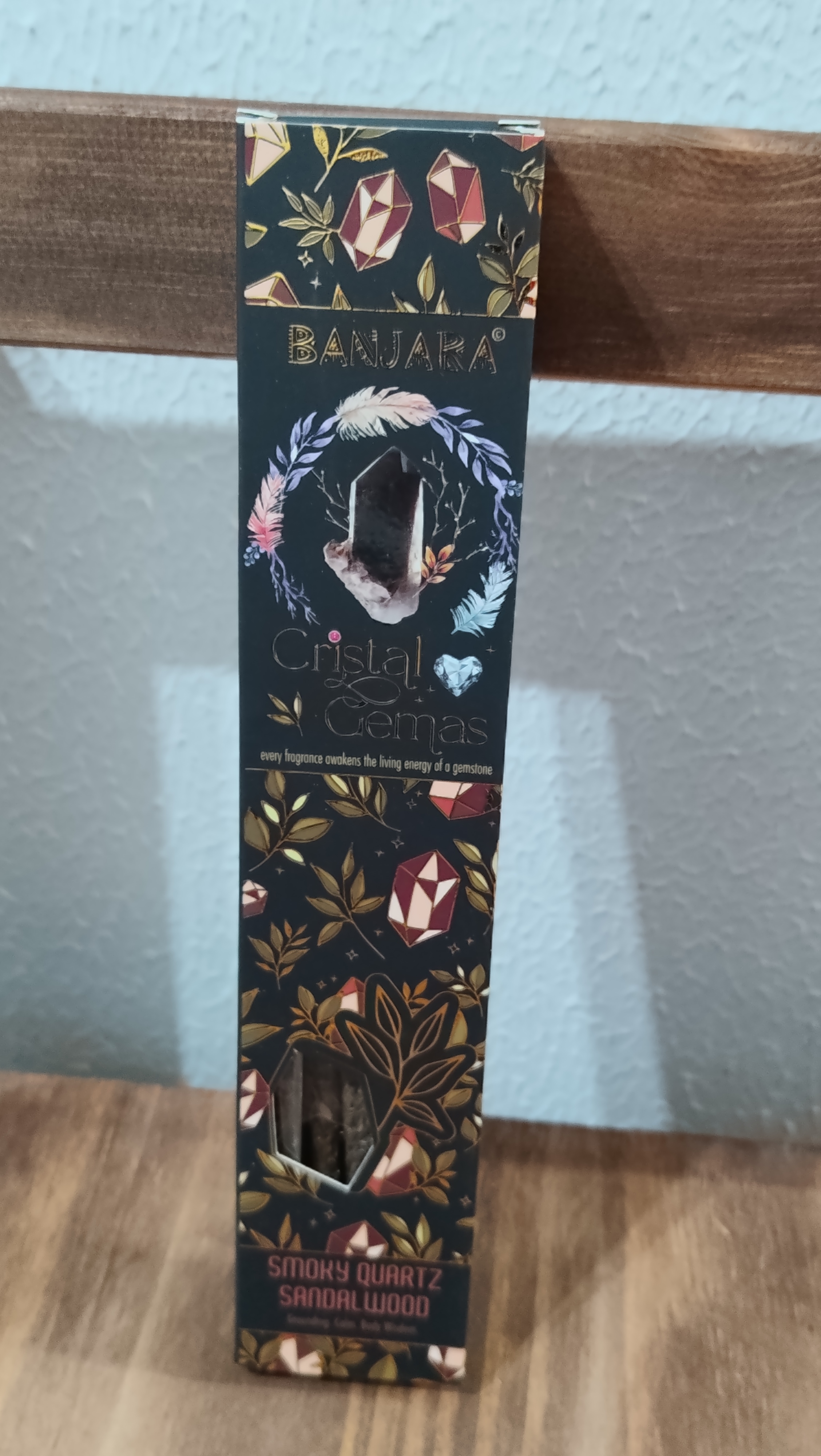 (imagem de ) Incenso Banjara Cristal Gemas - Quartzo Fumê Sândalo
