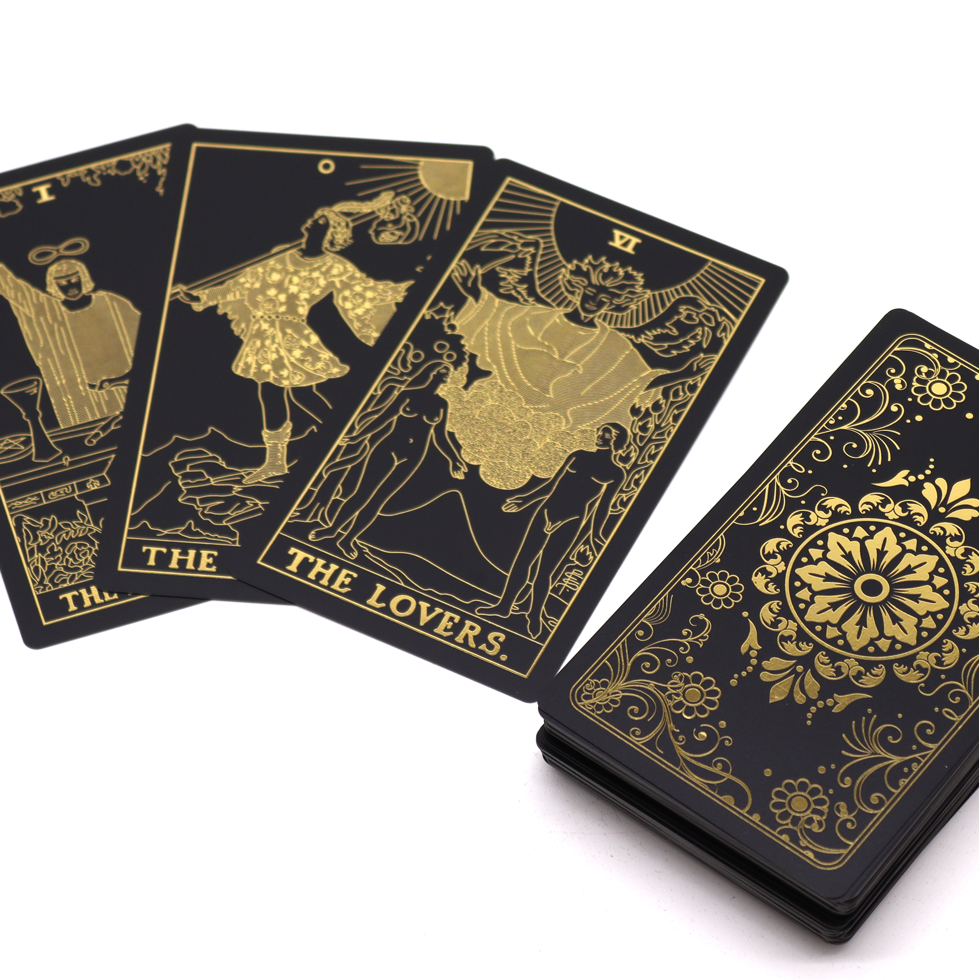 (imagem de) Conjunto de Cartas de Tarot com Folha de Ouro e Livro – Edição de Luxo